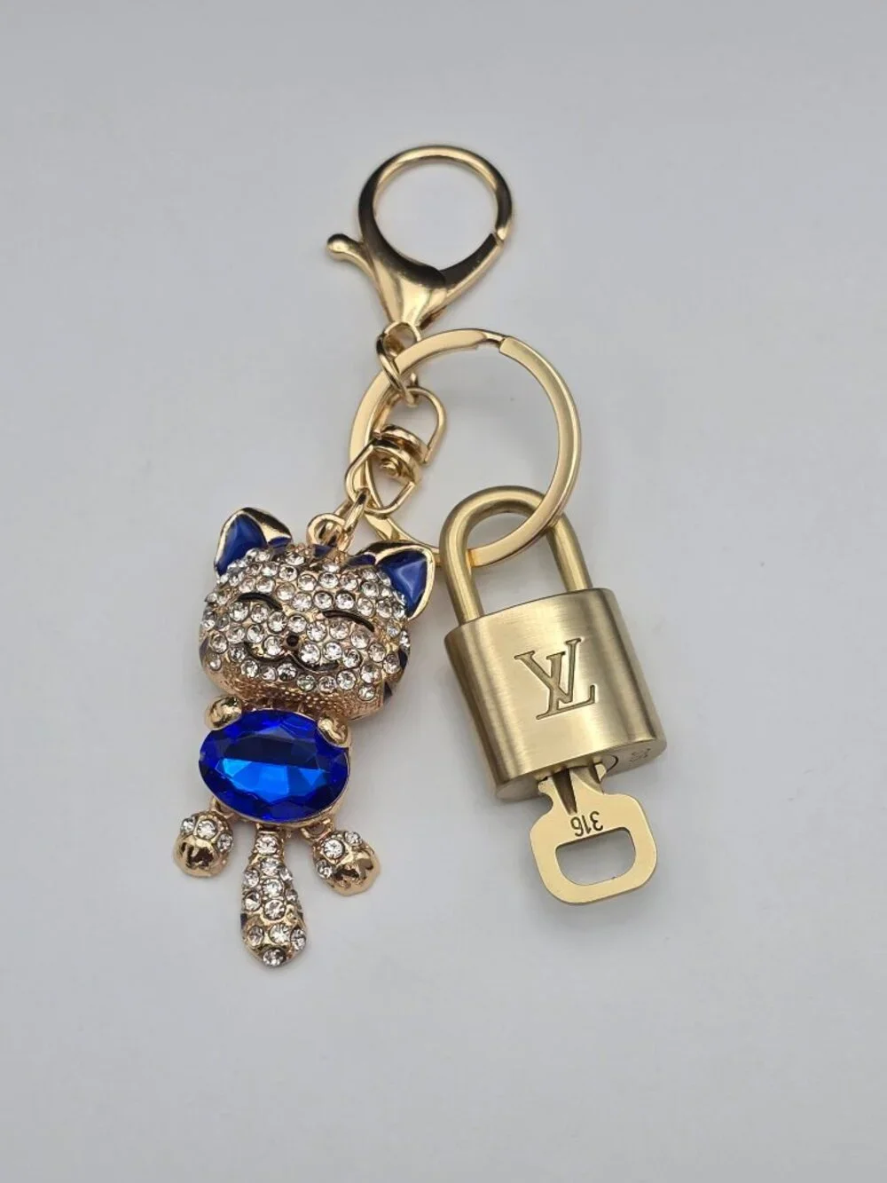 Authentic Louis Vuitton Gold Padlock & Key 🔒LV Bag Unbranded Cat Charm Keychain